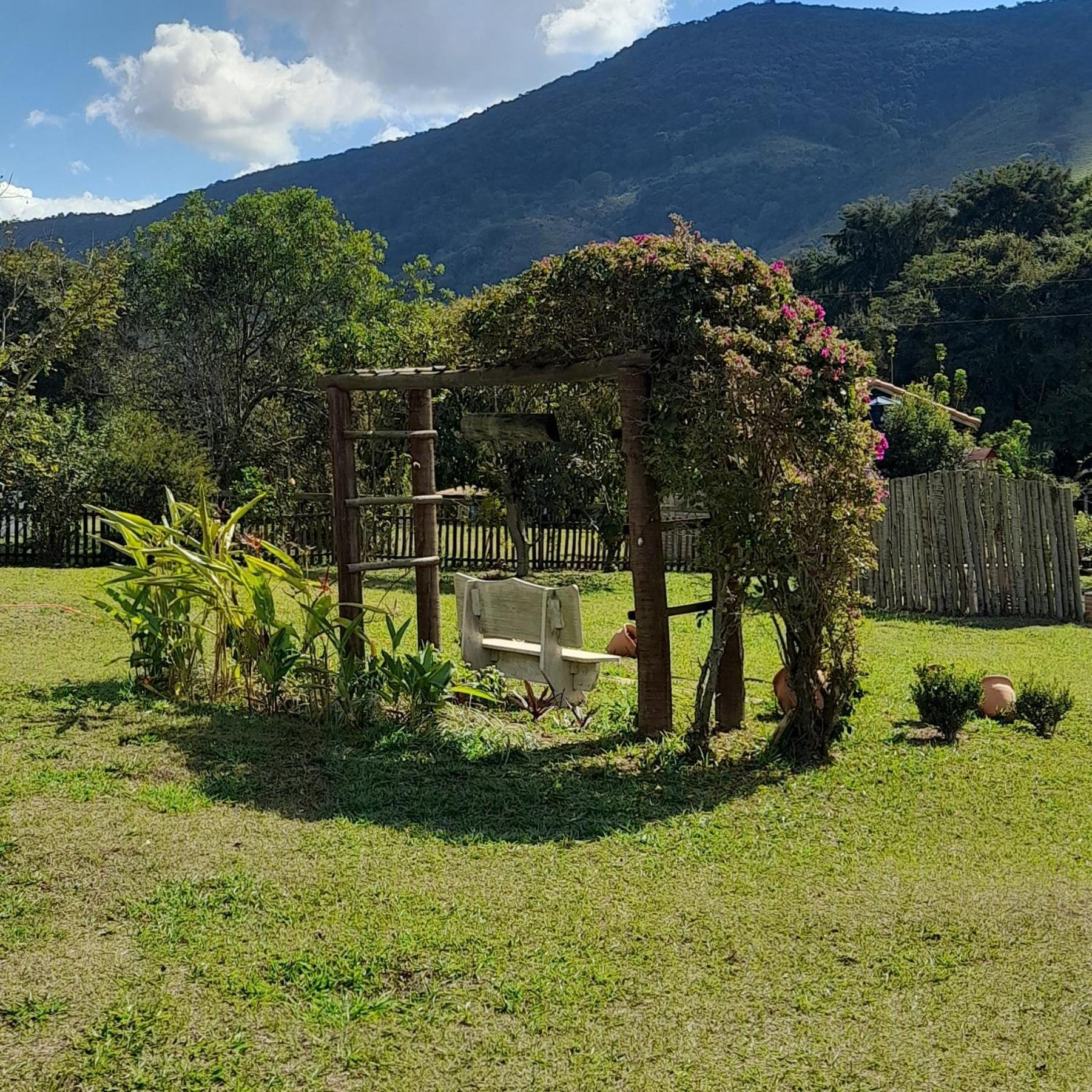 Recanto Das Flores เซาโตเมตัสเลตราส ภายนอก รูปภาพ